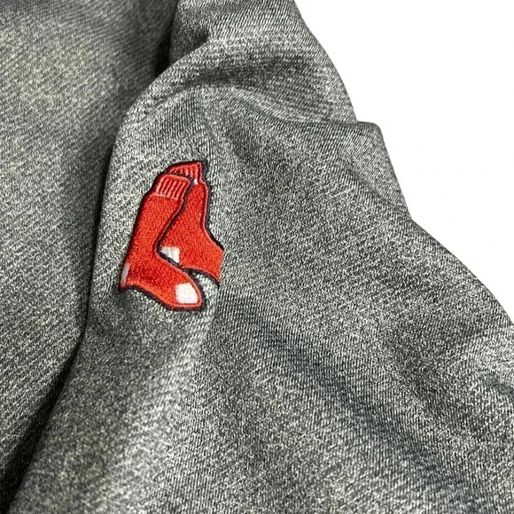 Cutter & Buck hoodie.Men medium.Grey,red trim , embroidered trim ,front zip - Picture 8 of 13